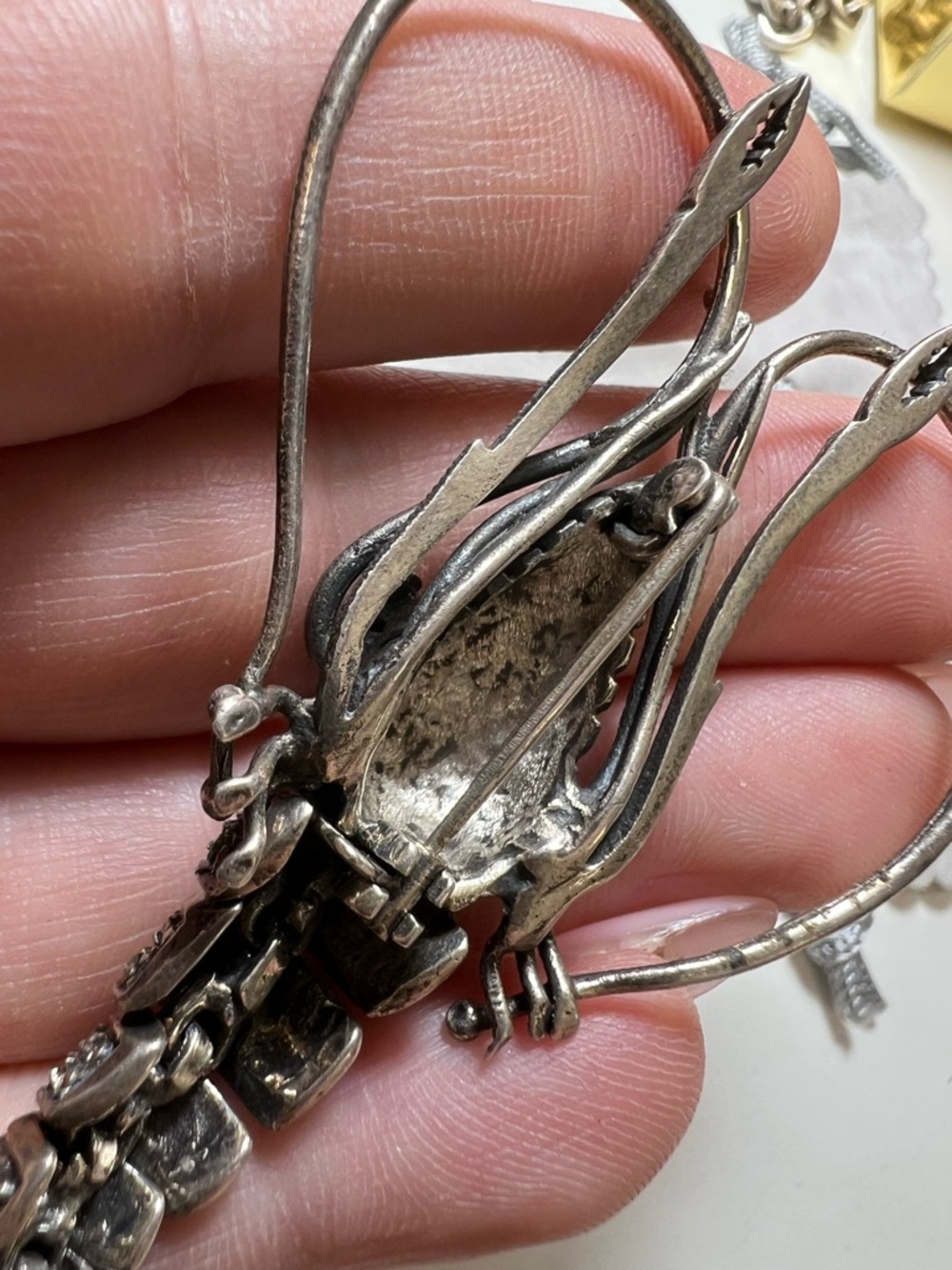 Vintage Sterling Silver Crawfish brooch pin with red eyes - Picture 13 of 15